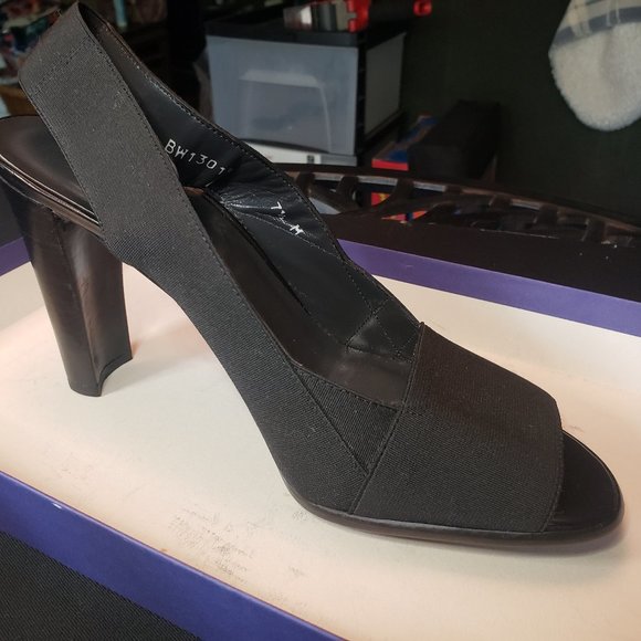 Stuart Weitzman Womens 7.5 Black Elastic "Trans" shoe - Picture 6 of 9